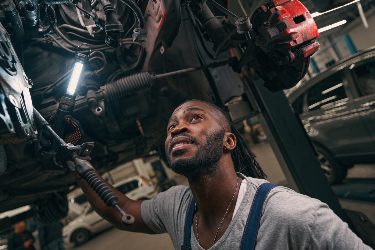 Prostowanie ram samochodowych